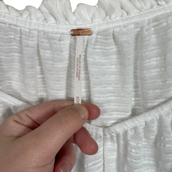 Free People Dorothy Puff Sleeve Peasant Blouse in White Size M - Picture 9 of 12